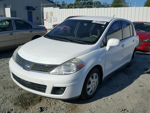 3N1BC13EX9L479916 - 2009 NISSAN VERSA S WHITE photo 2