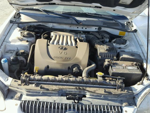 KMHWF35V41A480243 - 2001 HYUNDAI SONATA GLS WHITE photo 7