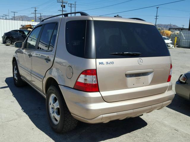 4JGAB54E32A301243 - 2002 MERCEDES-BENZ ML 320 GOLD photo 3