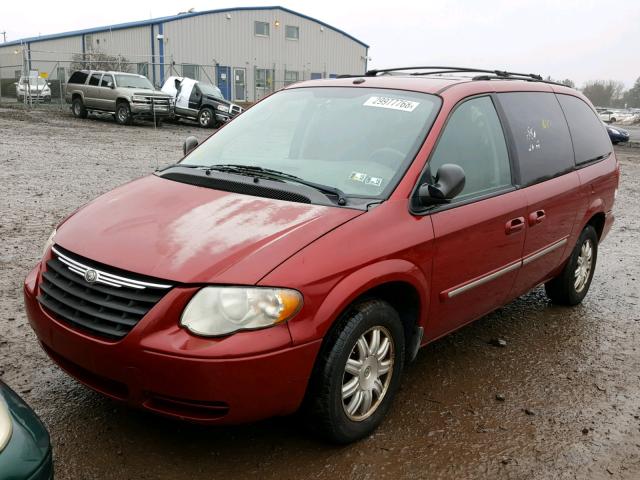 2A4GP54L16R858694 - 2006 CHRYSLER TOWN & COU RED photo 2