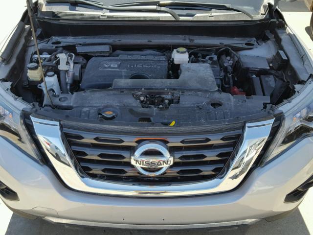 5N1DR2MM6HC693422 - 2017 NISSAN PATHFINDER SILVER photo 7