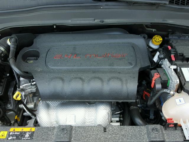 ZACCJAAB3HPF52422 - 2017 JEEP RENEGADE S ნაცრისფერი ფოტო 7