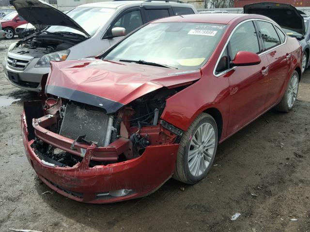 1G4PP5SK3D4222130 - 2013 BUICK VERANO MAROON photo 2