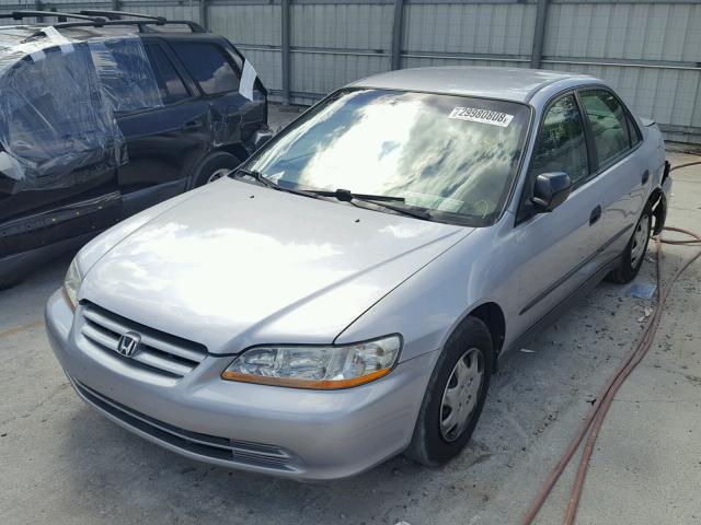 1HGCF85432A078275 - 2002 HONDA ACCORD DX SILVER photo 2