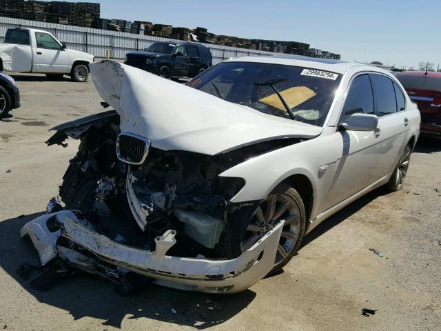 WBAHN83547DT67039 - 2007 BMW 750 WHITE photo 2