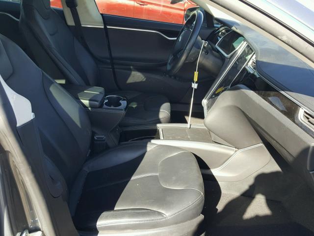 5YJSA1H17EFP36497 - 2014 TESLA MODEL S GRAY photo 5