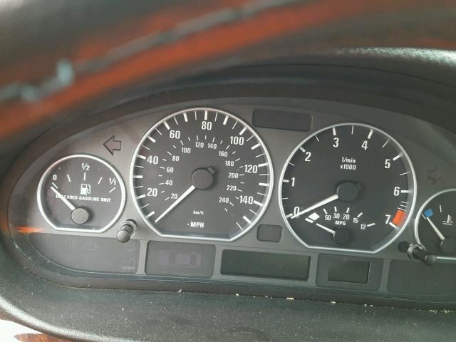 WBAEW53425PN37643 - 2005 BMW 330 XI SILVER photo 8