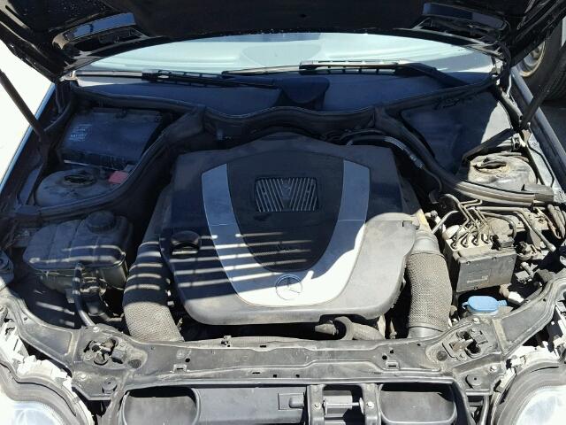 WDBRF52H76F749226 - 2006 MERCEDES-BENZ C GENERATI BLUE photo 7