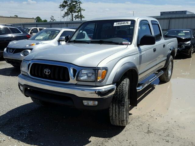 5TEHN72NX2Z141750 - 2002 TOYOTA TACOMA DOU SILVER photo 2