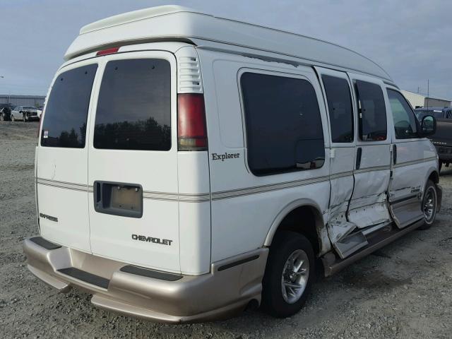 1GBFG15RX21158561 - 2002 CHEVROLET EXPRESS G1 WHITE photo 4