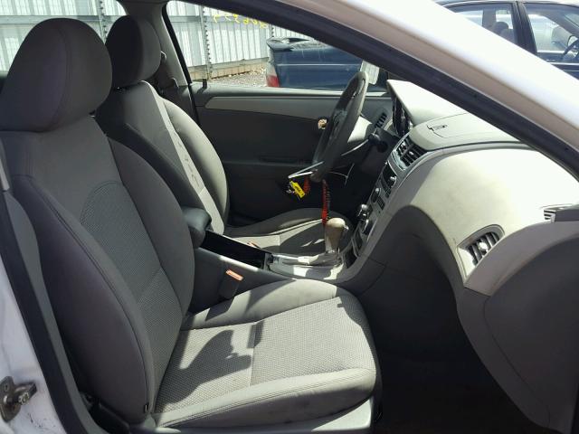 1G1ZC5E11BF328940 - 2011 CHEVROLET MALIBU 1LT 白色 照片 5