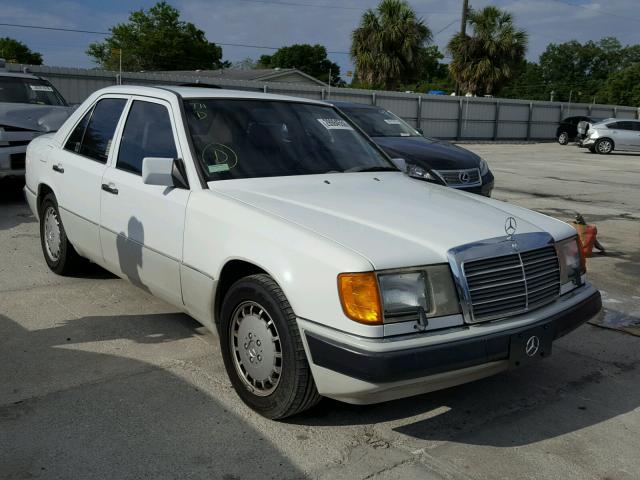 WDBEA30D2LB275738 - 1990 MERCEDES-BENZ 300 E WHITE photo 1