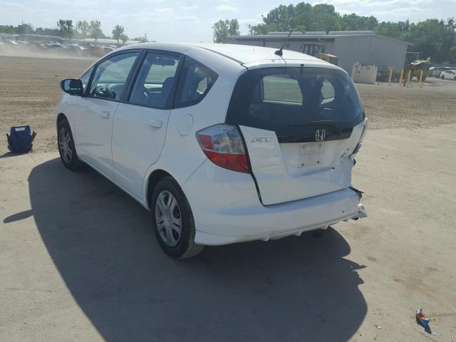 JHMGE8H20AS012741 - 2010 HONDA FIT WHITE photo 3