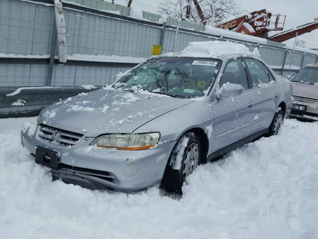 1HGCG66561A144793 - 2001 HONDA ACCORD LX SILVER photo 2