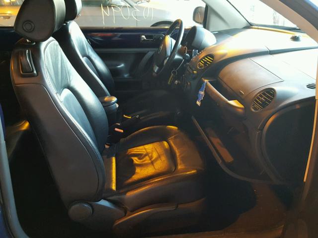 3VWSF31Y76M332176 - 2006 VOLKSWAGEN NEW BEETLE 蓝色 照片 5