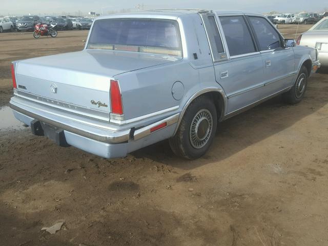 1C3XY66R0MD225683 - 1991 CHRYSLER NEW YORKER BLUE photo 4