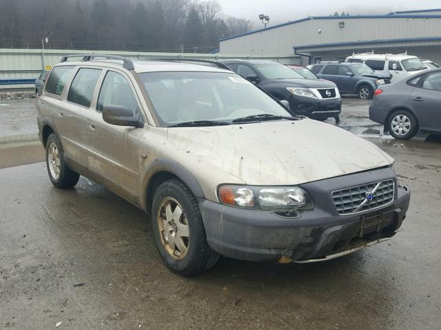 YV1SZ58D211007993 - 2001 VOLVO V70 XC TAN photo 1