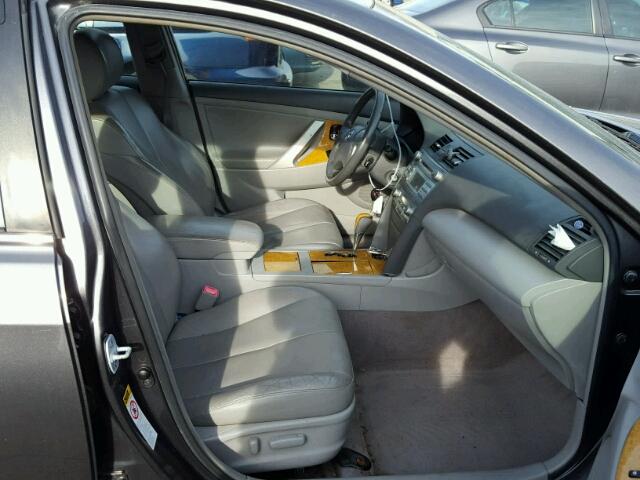 JTNBE46K073052243 - 2007 TOYOTA CAMRY NEW GRAY photo 5