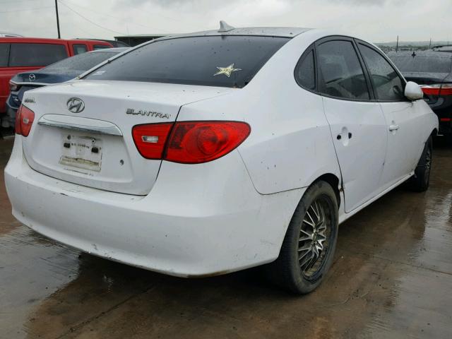 KMHDU4AD4AU852761 - 2010 HYUNDAI ELANTRA BL WHITE photo 4