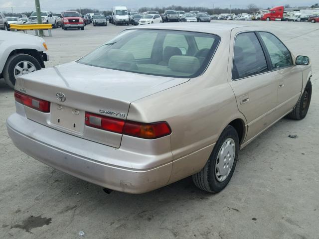 4T1BG22KXVU799540 - 1997 TOYOTA CAMRY CE TAN photo 4