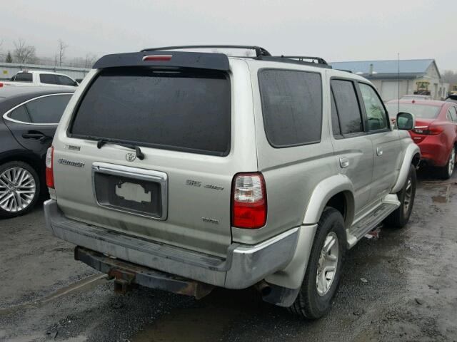 JT3HN86R929066476 - 2002 TOYOTA 4RUNNER SR SILVER photo 4