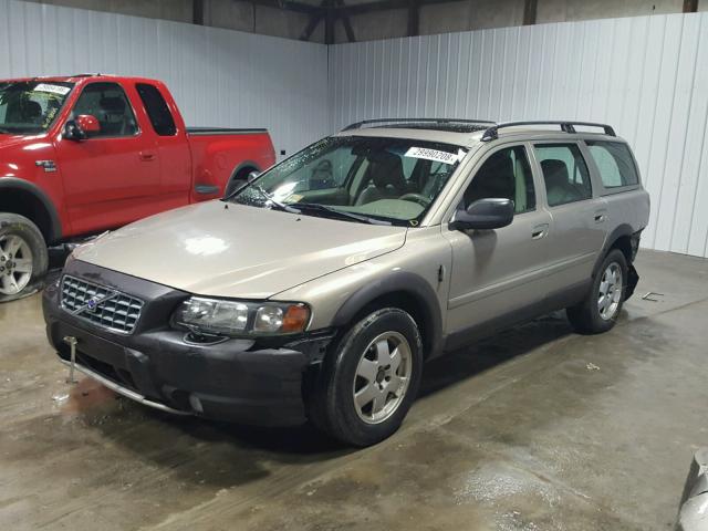 YV1SZ59H341147394 - 2004 VOLVO XC70 BEIGE photo 2