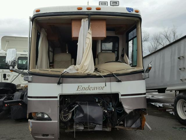 1RF22464022017501 - 2002 ROADMASTER RAIL RAISED RAI WHITE photo 9