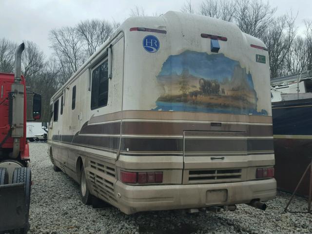 4S7NT9K05RC014890 - 1994 SPARTAN MOTORS MOTORHOME WHITE photo 3