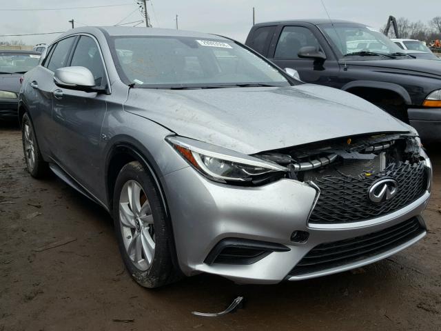 SJKCH5CP6HA039805 - 2017 INFINITI QX30 BASE SILVER photo 1