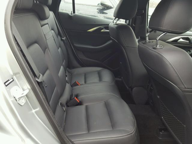 SJKCH5CP6HA039805 - 2017 INFINITI QX30 BASE SILVER photo 6