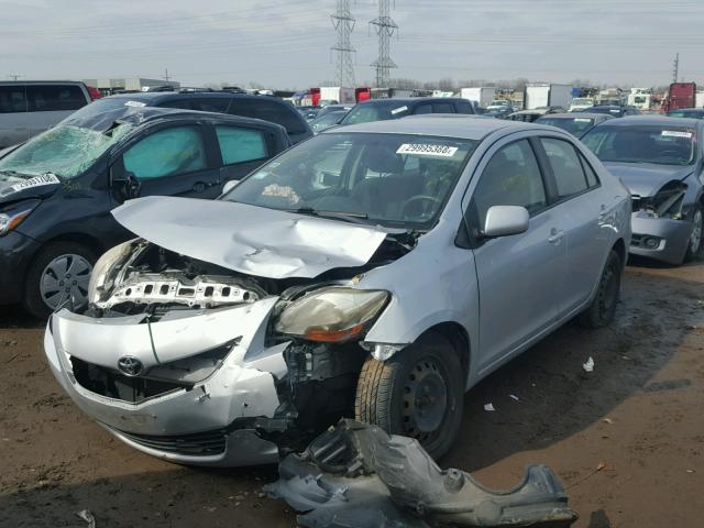 JTDBT923071062661 - 2007 TOYOTA YARIS SILVER photo 2