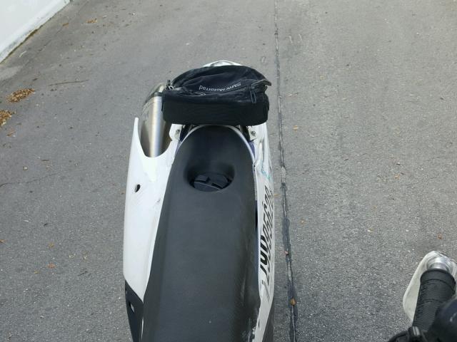 WB10145039ZV02195 - 2009 BMW G450 X WHITE photo 6