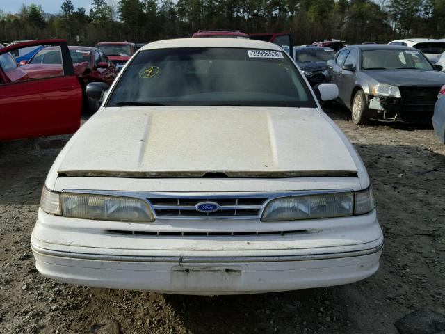 2FALP73W4VX170619 - 1997 FORD CROWN VICT WHITE photo 9