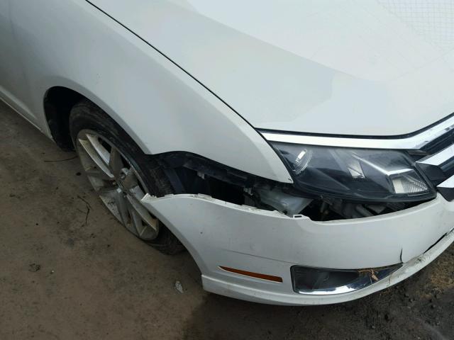 3FAHP0JG1AR285339 - 2010 FORD FUSION SEL WHITE photo 9