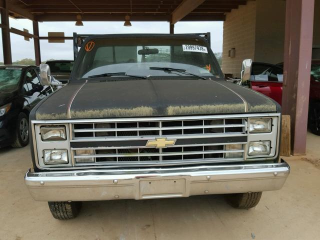 1GBGC34W4GS105178 - 1986 CHEVROLET C30 BLACK photo 9