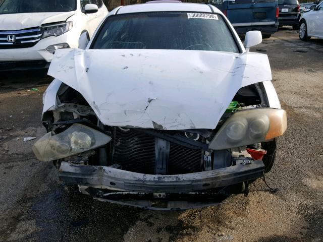 KMHHN65F23U007206 - 2003 HYUNDAI TIBURON GT WHITE photo 9