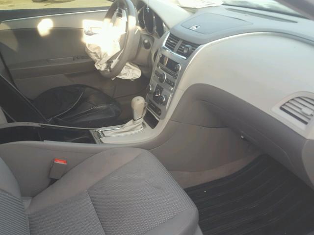 1G1ZC5E03CF267678 - 2012 CHEVROLET MALIBU 1LT 银色 照片 5