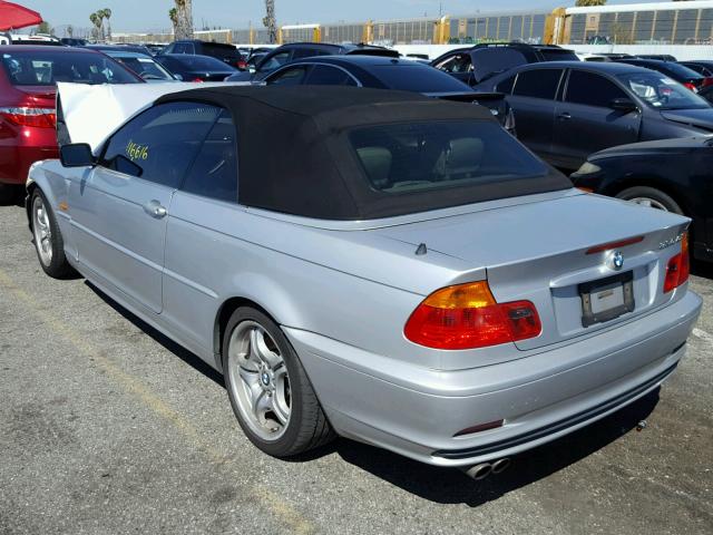 WBABS53421JU82624 - 2001 BMW 330 CI SILVER photo 3