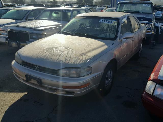 JT2SK12E2P0148333 - 1993 TOYOTA CAMRY LE GOLD photo 2