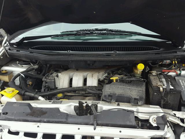 2C4GJ44R3YR773073 - 2000 CHRYSLER GRAND VOYA Gümüş foto 7