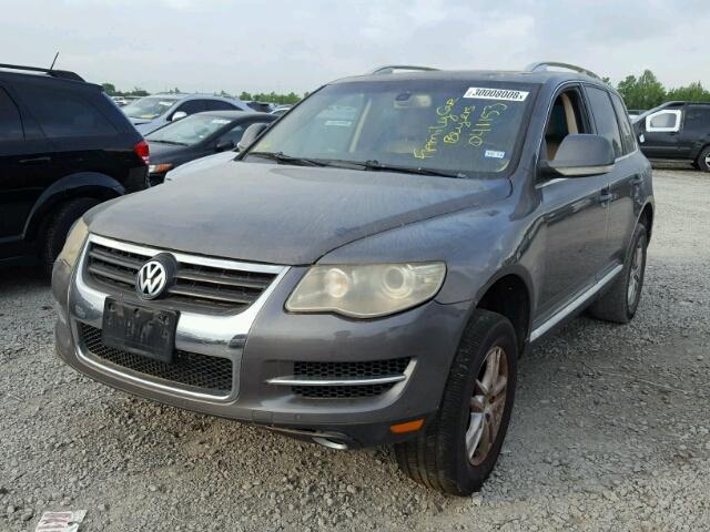 WVGBE77L48D041153 - 2008 VOLKSWAGEN TOUAREG 2 GRAY photo 2