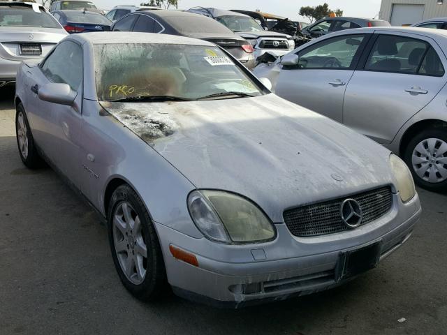 WDBKK47F4XF129742 - 1999 MERCEDES-BENZ SLK 230 KO SILVER photo 1