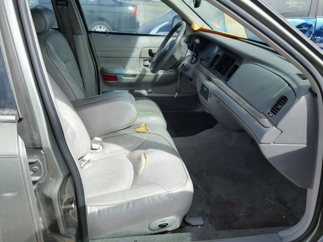 2FAFP74W1WX148347 - 1998 FORD CROWN VICT GRAY photo 5