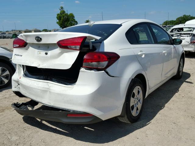 3KPFK4A71HE034278 - 2017 KIA FORTE LX WHITE photo 4