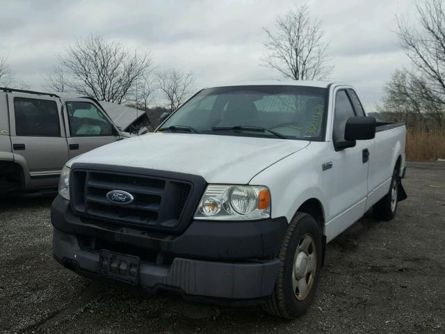 1FTRF12295NB63122 - 2005 FORD F150 WHITE photo 2