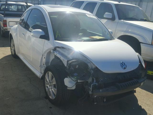 3VWRG3AG1AM012010 - 2010 VOLKSWAGEN NEW BEETLE 白色 照片 1