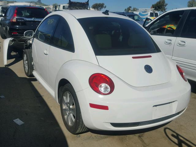 3VWRG3AG1AM012010 - 2010 VOLKSWAGEN NEW BEETLE 白色 照片 3