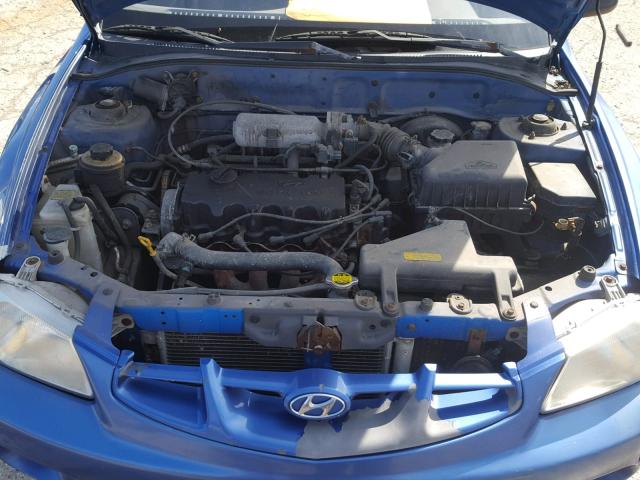 KMHCF35G91U155753 - 2001 HYUNDAI ACCENT L BLUE photo 7