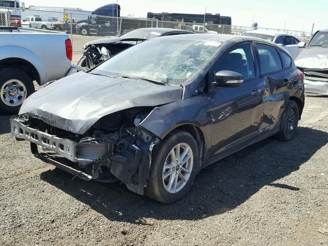 1FADP3K2XGL352448 - 2016 FORD FOCUS SE GRAY photo 2