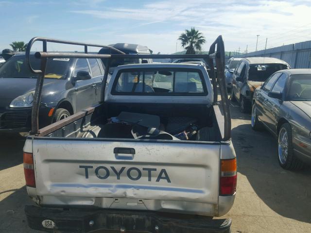 4TARN81A4NZ031460 - 1992 TOYOTA PICKUP 1/2 GRAY photo 6